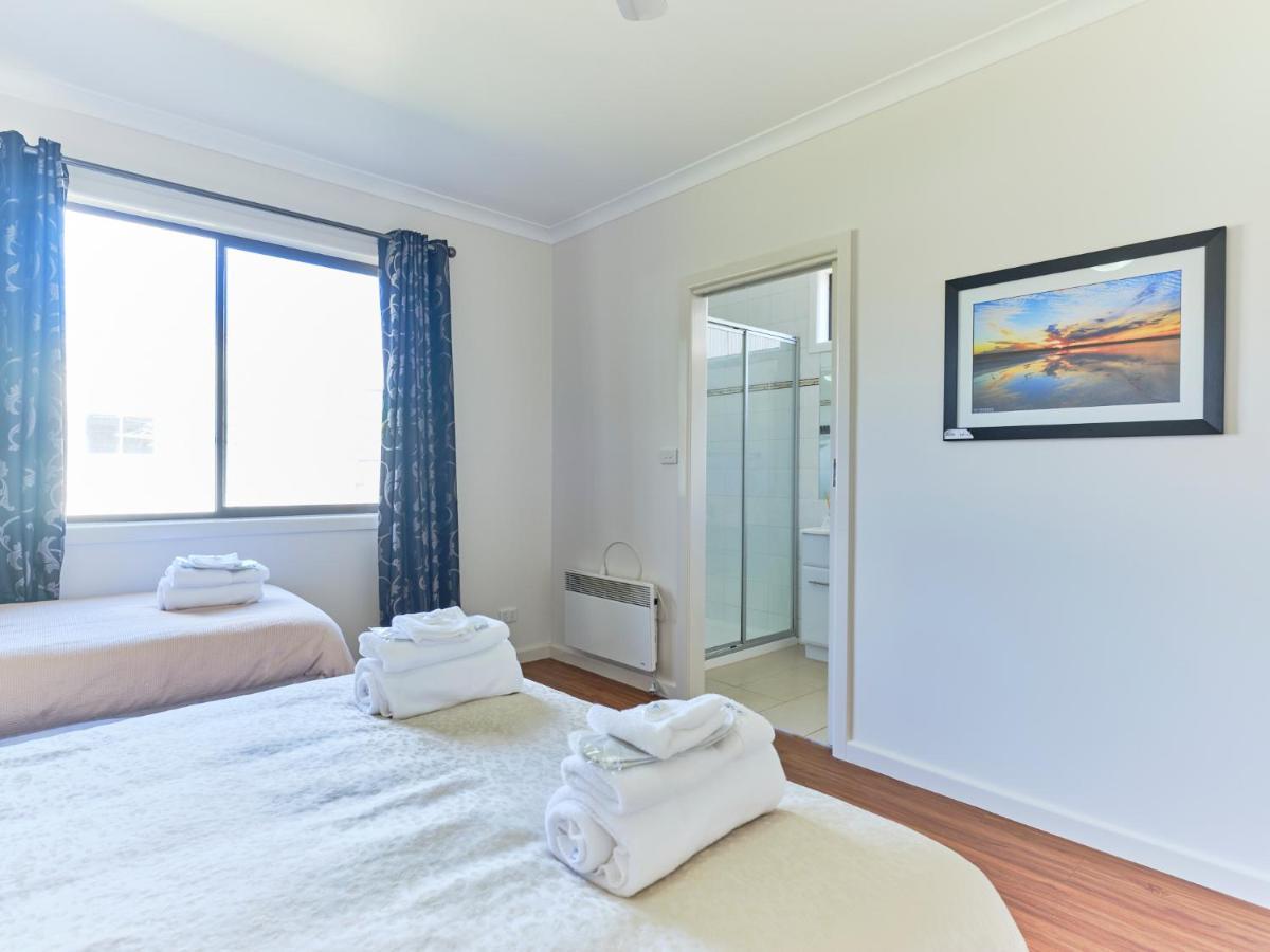 Skymirror Villa Sea Lake Bagian luar foto